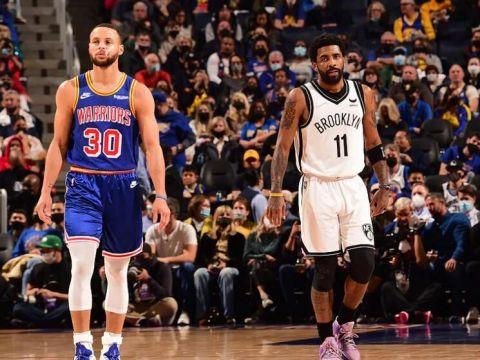 足球装备的科技革新解析（足球装备科技革新深度解读）