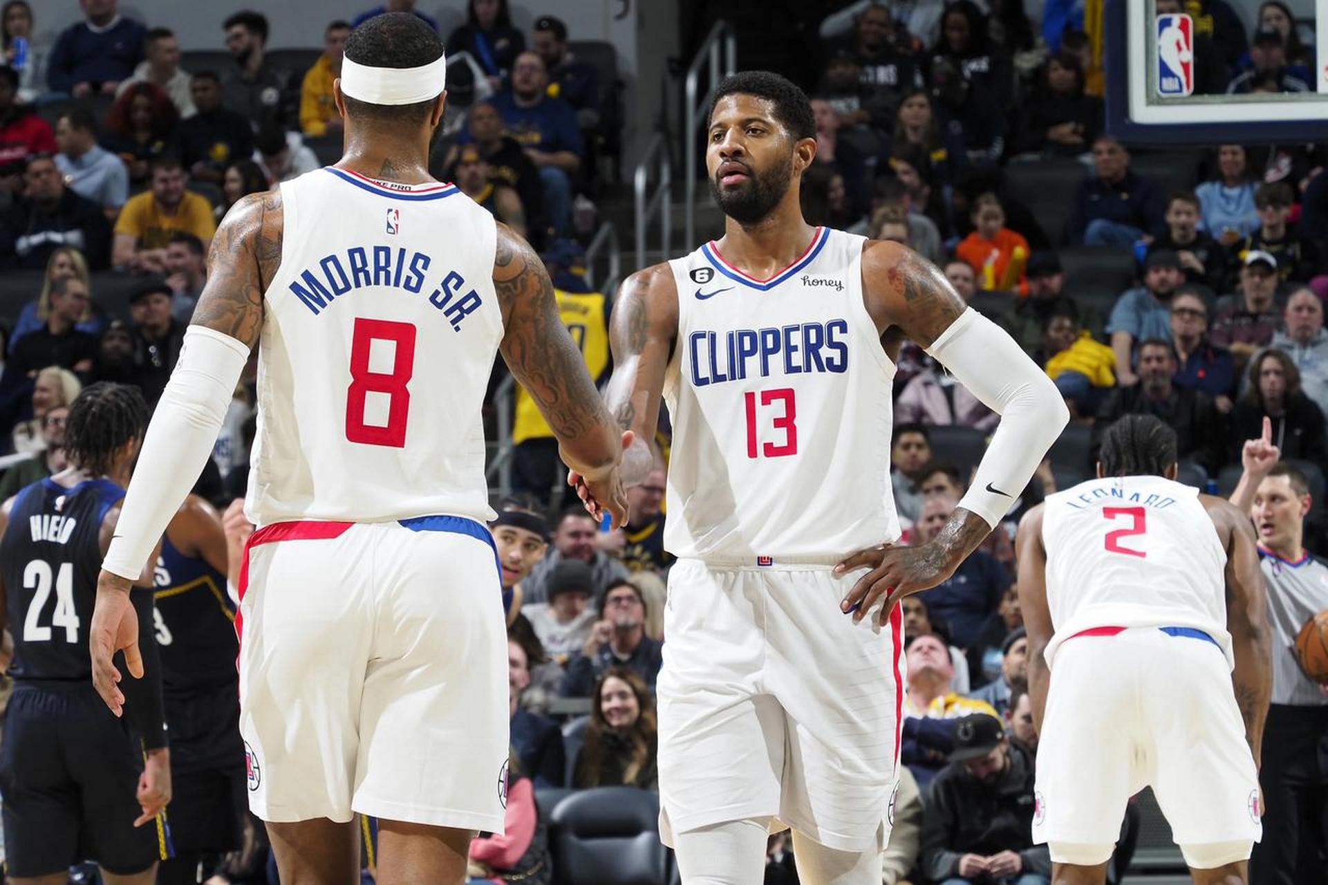 早报：推开门重逢再相拥？（早报：开门相逢，能再拥抱吗？）